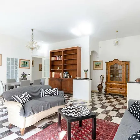 Hintown La Casa Del Pittore A Quinto *